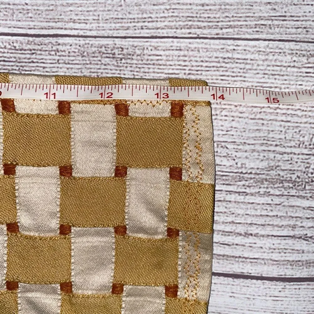 Vintage basket weave table runner 40”x14”